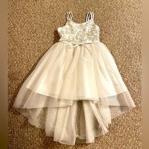 Beautiful Zenzi Cream & Gold Girls’ Dress Size XS (4/5)